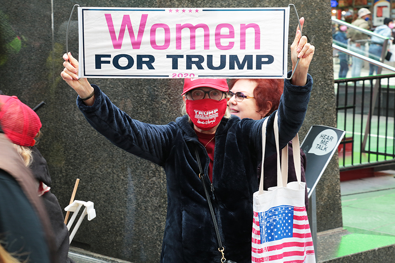Anti-Trump : Rally : Pro-Trump : New York City : Times Square : Richard Moore : Photographer : Photojournalist